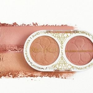 PACIFICA BEAUTY

Cherry Gold Highligher & Blush